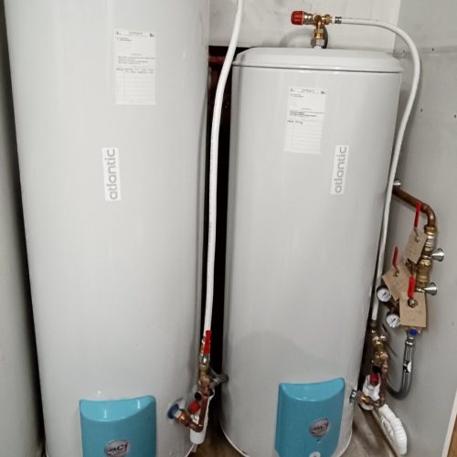 Plombier - installation chauffe eau ATLANTIC THERMOR avec son mitigeur thermostatique, son groupe de sécurité et son reducteur de pression
